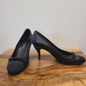 Chanel Black Leather Bow Cap Pump Heels